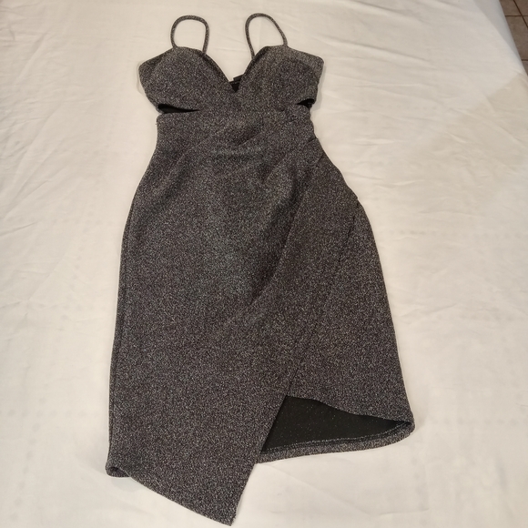 Windsor Dresses & Skirts - Windsor Elegant Black Glitter cut out Mini Dress Size Small NWT